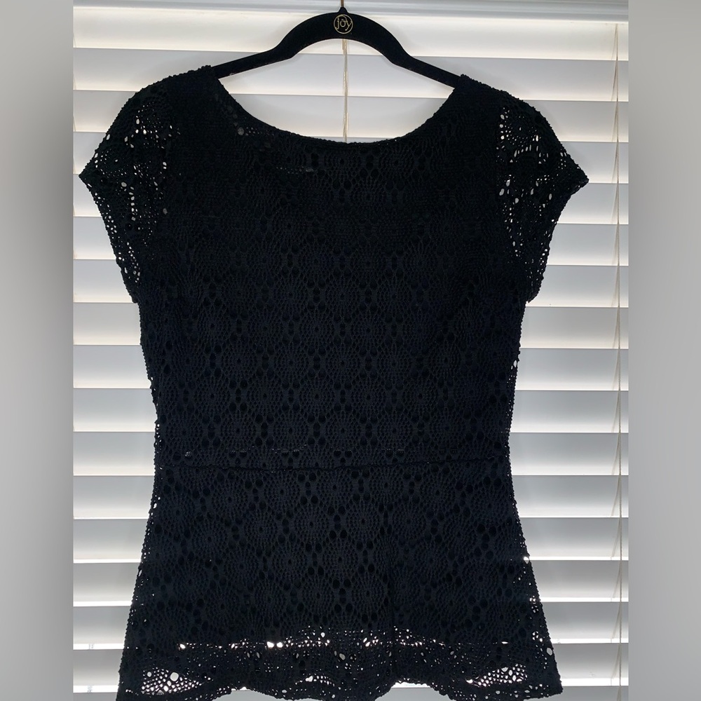 Banana Republic Women’s Black Crochet Short Sleeve Blouse 6P 317/6ITS